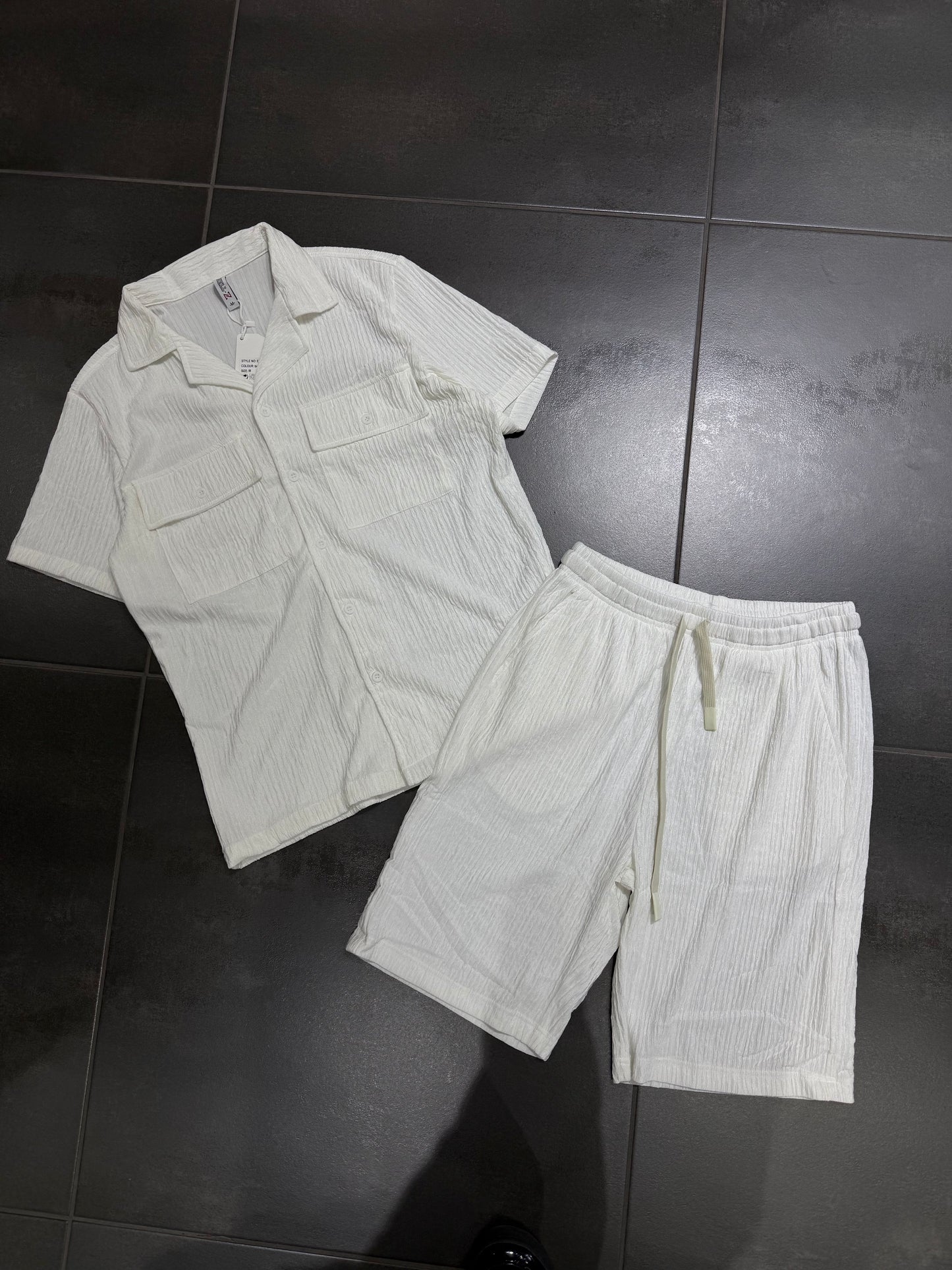Coordinato Uomo Estivo (Prendi 2, il secondo è GRATIS!)  – 25€